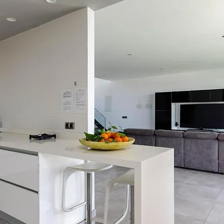 Yourhouse Casa Llubi, Air Conditioned Town House In Majorca North Holiday home Llubi