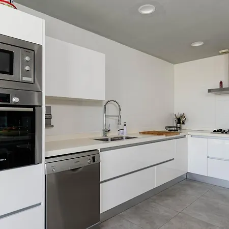 Yourhouse Casa Llubi, Air Conditioned Town House In Majorca North